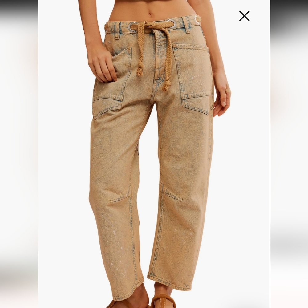 NWT FREE PEOPLE MOXIE SLUNG LOW BARREL JEANS-VARIOUS SIZES - Picture 2 of 4